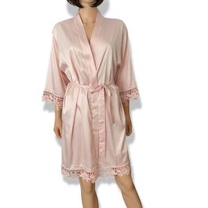 NWOT Maeven pink satin silky robe with crochet details on cuffs and bottom